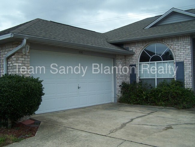 Building Photo - 4949 Elea Calle Ln