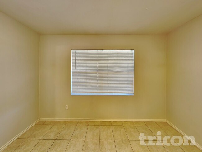 Foto del edificio - 726 Cindy Dr