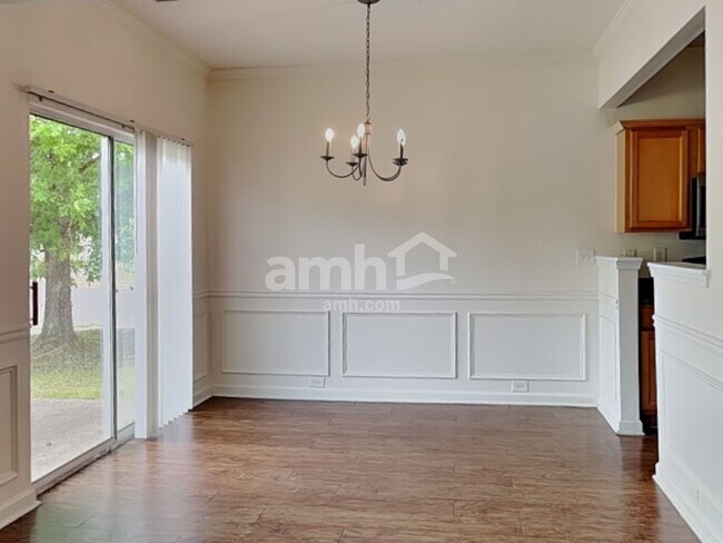Building Photo - 4305 Windale Dr NW
