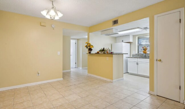 Foto del edificio - 2/2 townhome located near NAS Jax