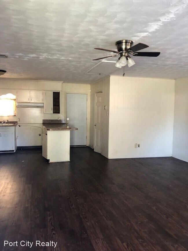 Building Photo - 3 br, 1 bath House - 3027 Gaywood