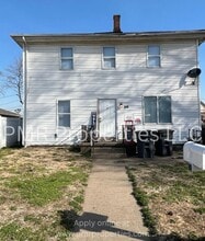 Building Photo - 916 Avenue C