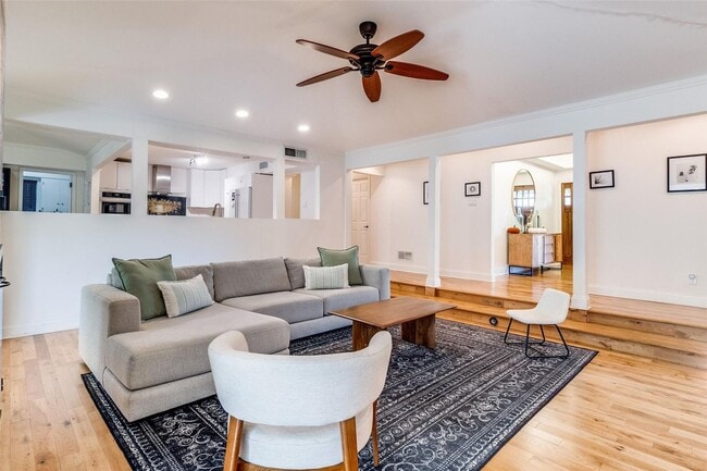 Building Photo - 7350 Fieldgate Dr