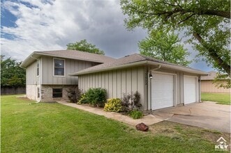 Building Photo - 3053 S Brandywine Rd