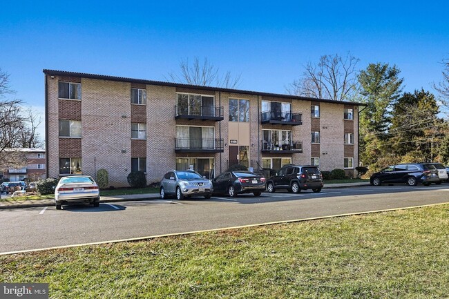 Building Photo - 4106 Mangalore Dr