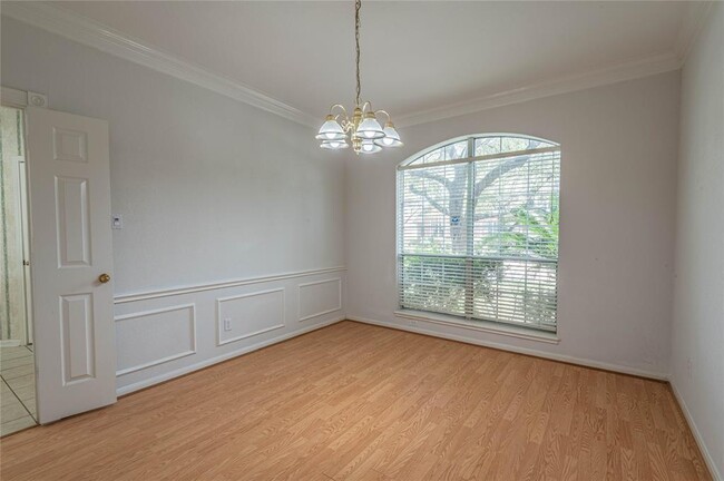 Building Photo - 1818 Pepper Tree Ct
