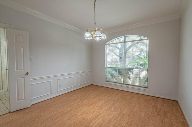 Foto del edificio - 1818 Pepper Tree Ct