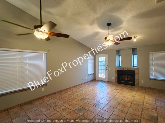 Building Photo - 8679 N Auriga Way