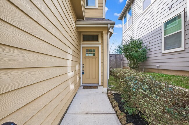 Building Photo - 134 Mimosa Silk Ct