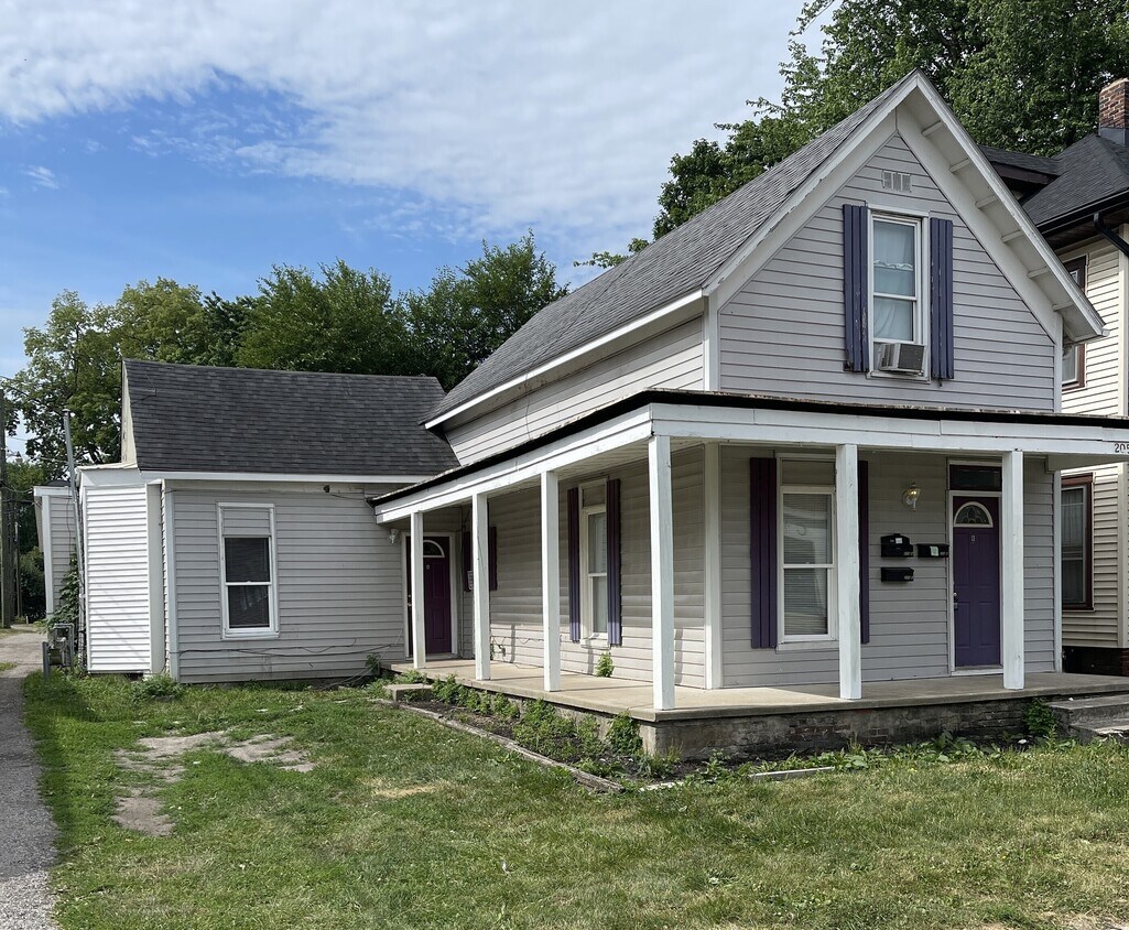 205 W College St, Crawfordsville, IN 47933 House Rental in Crawfordsville, IN