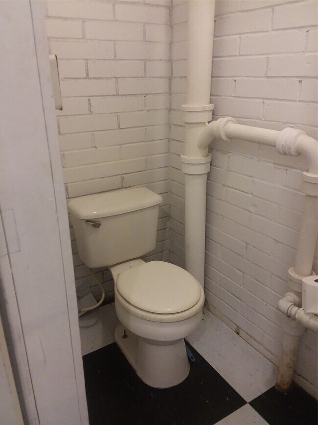 Foto del edificio - 701 E 6th St