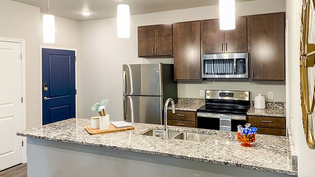 Cocina elegante con acabados contemporáneos. - Latitude 41