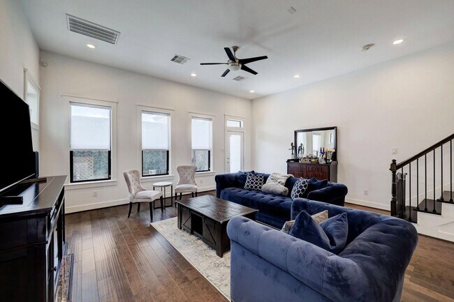 Foto del edificio - 1534 Nashua St