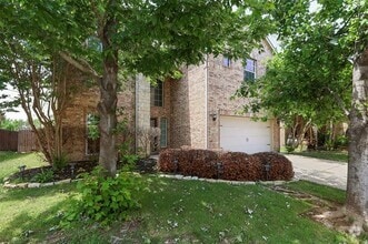 Building Photo - 9601 Saltbrush St