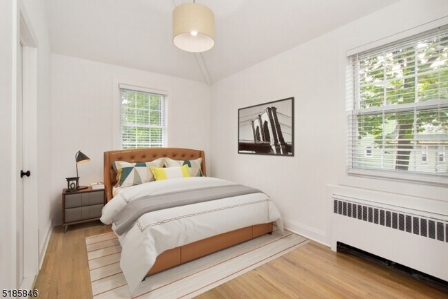 Foto del edificio - 380 Claremont Ave