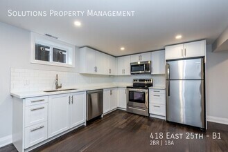 Building Photo - 418 E 25th St
