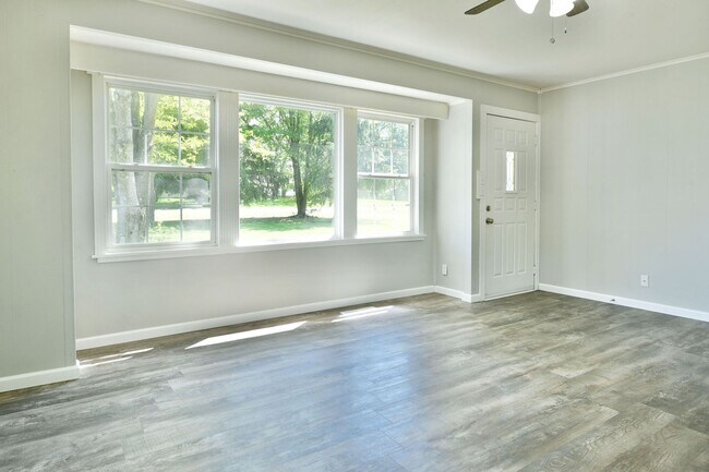 Foto del edificio - Rental in Champion Twp!