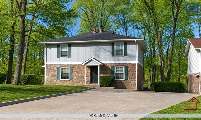 Building Photo - 402 Oriole Dr