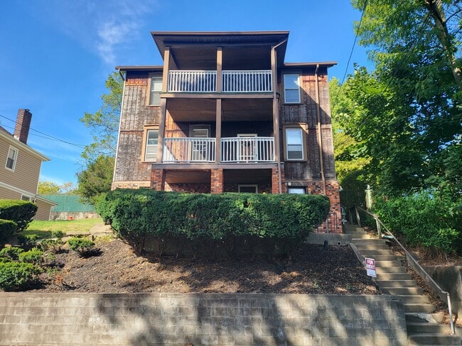 Building Photo - 306 Amabell St