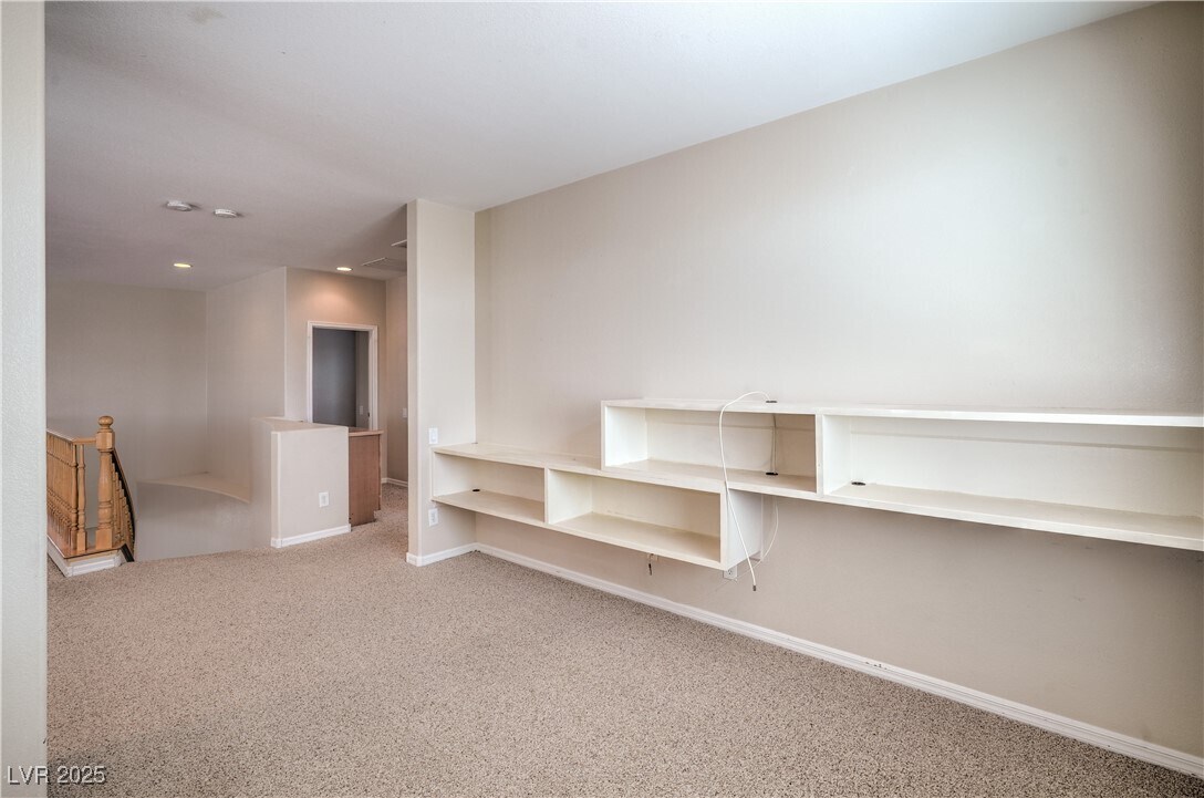 Foto del edificio - 2464 Sturrock Dr
