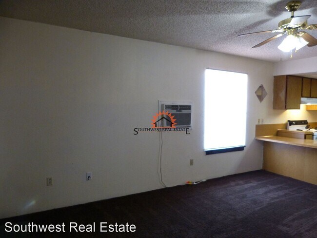 Building Photo - 1 br, 1 bath House - 519 E. 7th St.