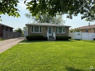 Building Photo - 4867 N Bailey Ave