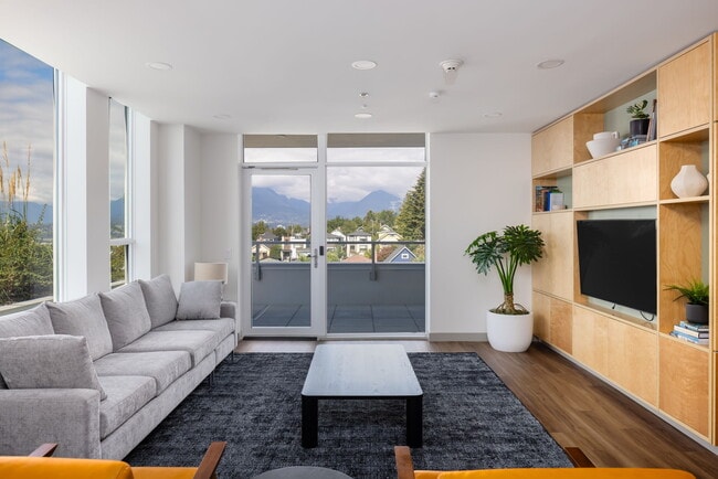 Photo du bâtiment - Yarrow and Aster East Village Apartments