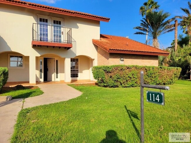 Building Photo - 114 Balboa