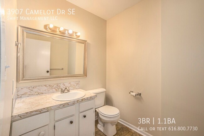 Foto del edificio - 3907 Camelot Dr SE