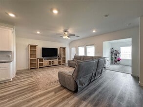 Building Photo - 8706 Marlow Dr