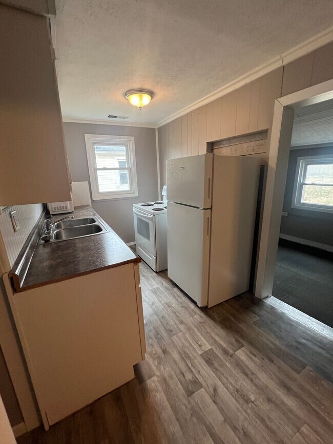 Foto del edificio - 2 bedroom/1 bathroom