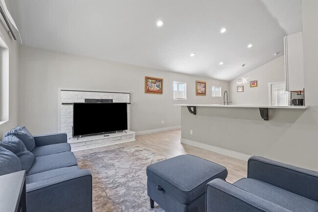 Foto del edificio - 1001 N Shamrock St