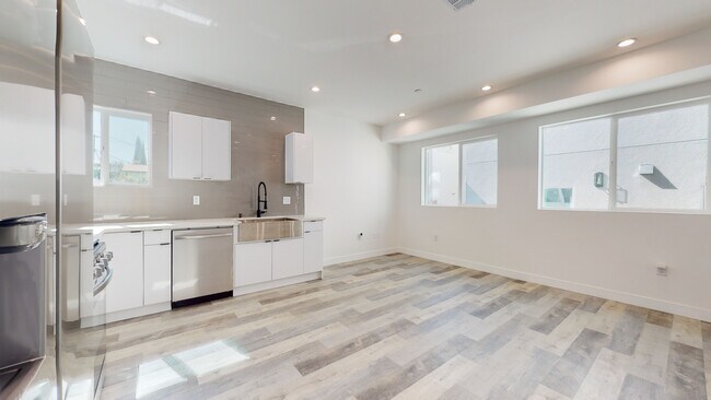 Foto del edificio - 236 N Burlington Ave