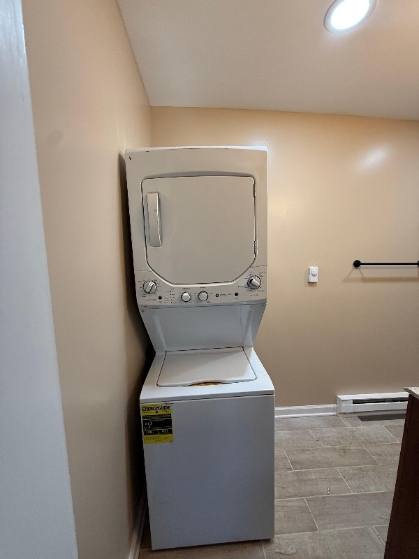 Building Photo - 335-337 Messinger St