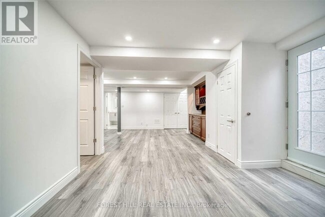 Building Photo - 5 Baybrook Rd