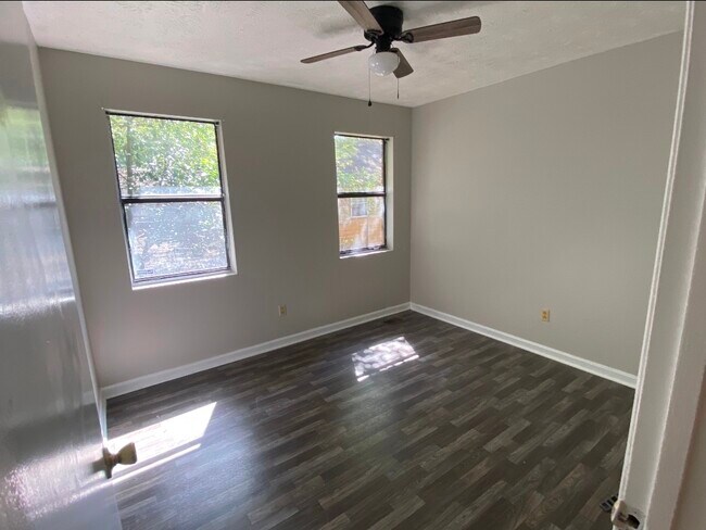 Foto del edificio - 729 Butler St