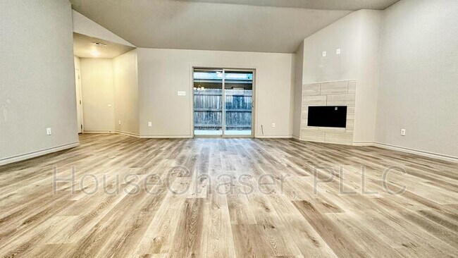 Foto del edificio - 17819 Private Rd 2160