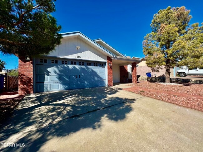 Building Photo - 7119 Desert Jewel Dr