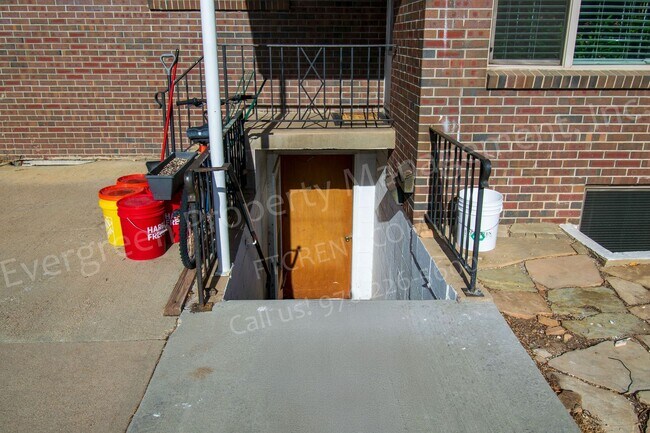 Foto del edificio - 1112 Alford St