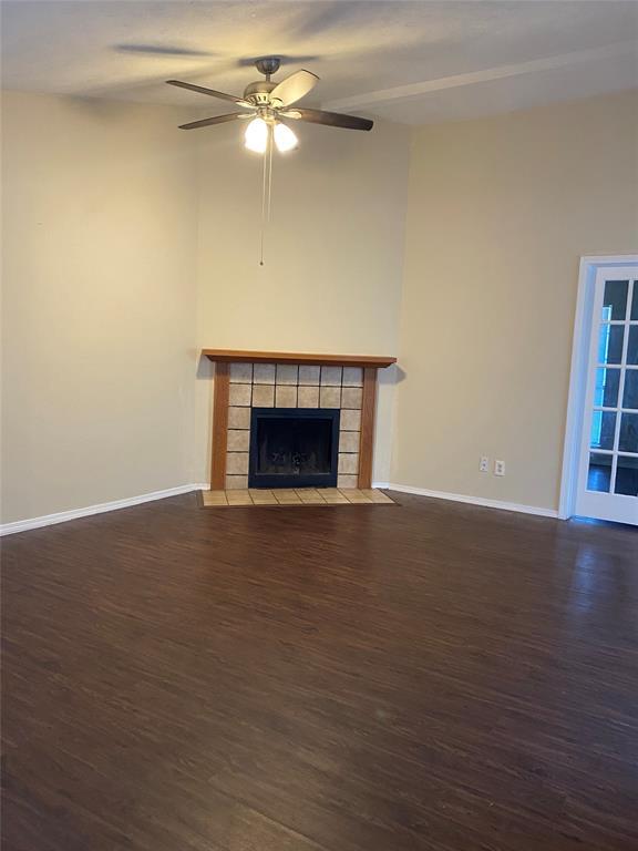 Building Photo - 3048 Navarro Ln