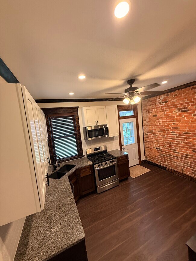 Foto del edificio - 1520 Bryden Rd