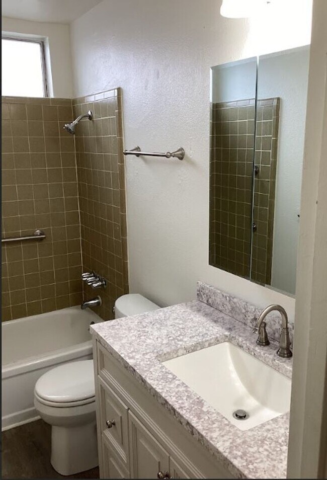 Foto del edificio - 615 Rancheria Dr