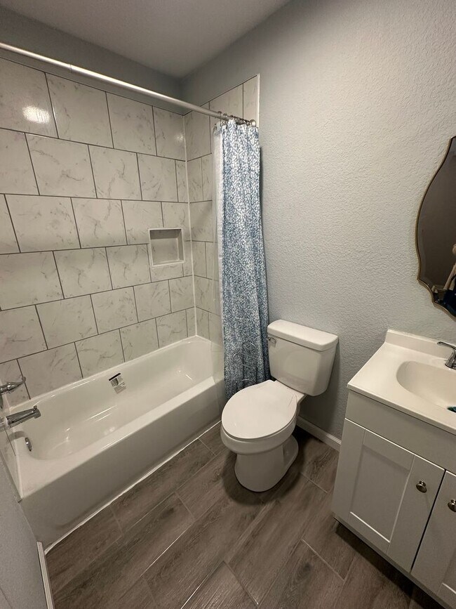 Foto del edificio - 2 Bed 2 Bath House