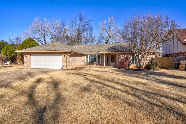 Foto del edificio - 4 bed 3 bath home!