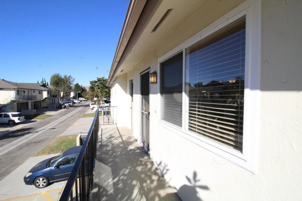 1249 Chalmette Ave, Ventura, CA 93003 Condo for Rent in Ventura, CA