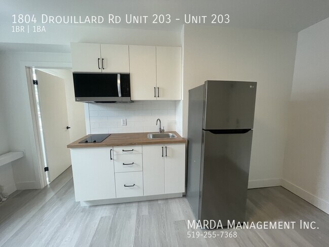 Building Photo - MODERN AND COZY 1 BED/1 BATH UNIT IN EAST WINDSOR! INCLUSIVE!