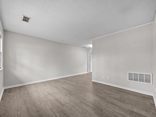Foto del edificio - Welcome to Sophia Drive!