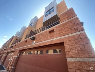 Building Photo - 330 S Farmer Ave
