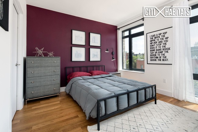 Foto del edificio - 781 Metropolitan Ave