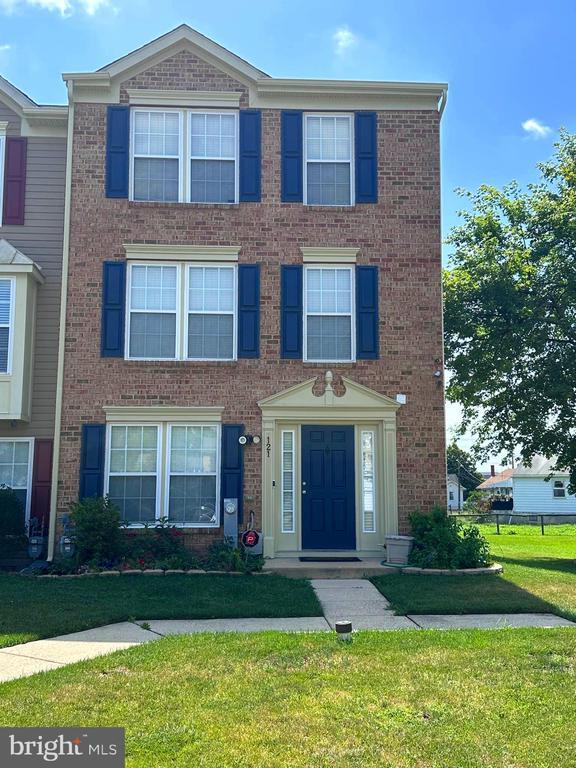 Foto principal - 121 Truman St